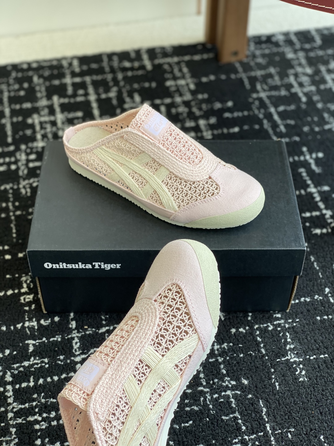 代购级
情侣款 Onitsuka Tiger鬼塚虎MEXICO 66 Sabot织物经典耐磨透气 低帮生