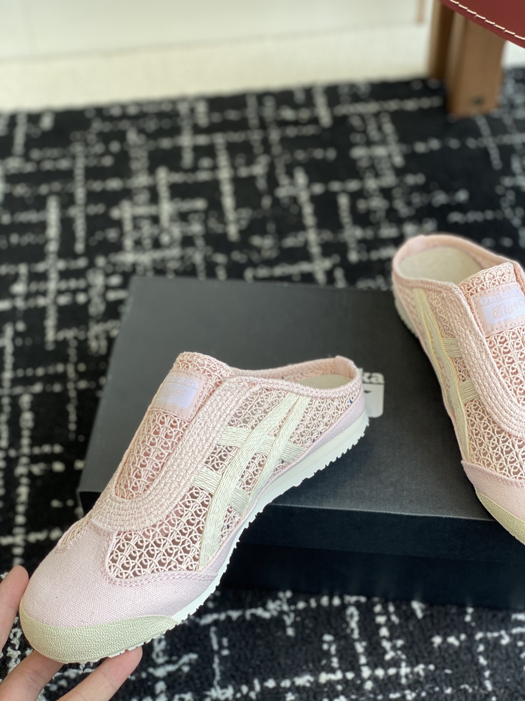代购级
情侣款 Onitsuka Tiger鬼塚虎MEXICO 66 Sabot织物经典耐磨透气 低帮生