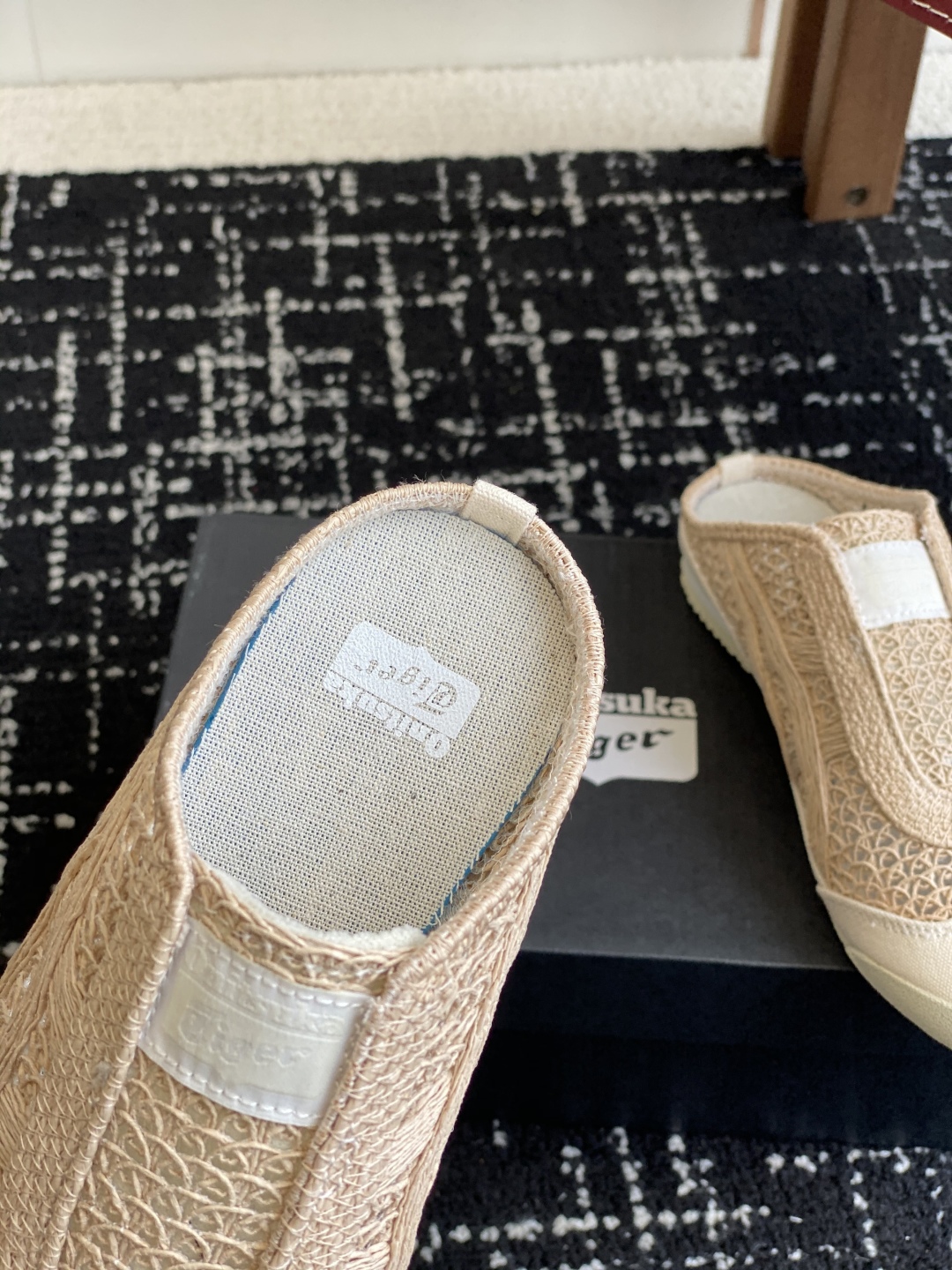 代购级
情侣款 Onitsuka Tiger鬼塚虎MEXICO 66 Sabot织物经典耐磨透气 低帮生