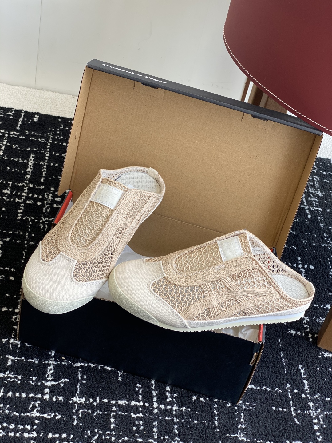 代购级
情侣款 Onitsuka Tiger鬼塚虎MEXICO 66 Sabot织物经典耐磨透气 低帮生