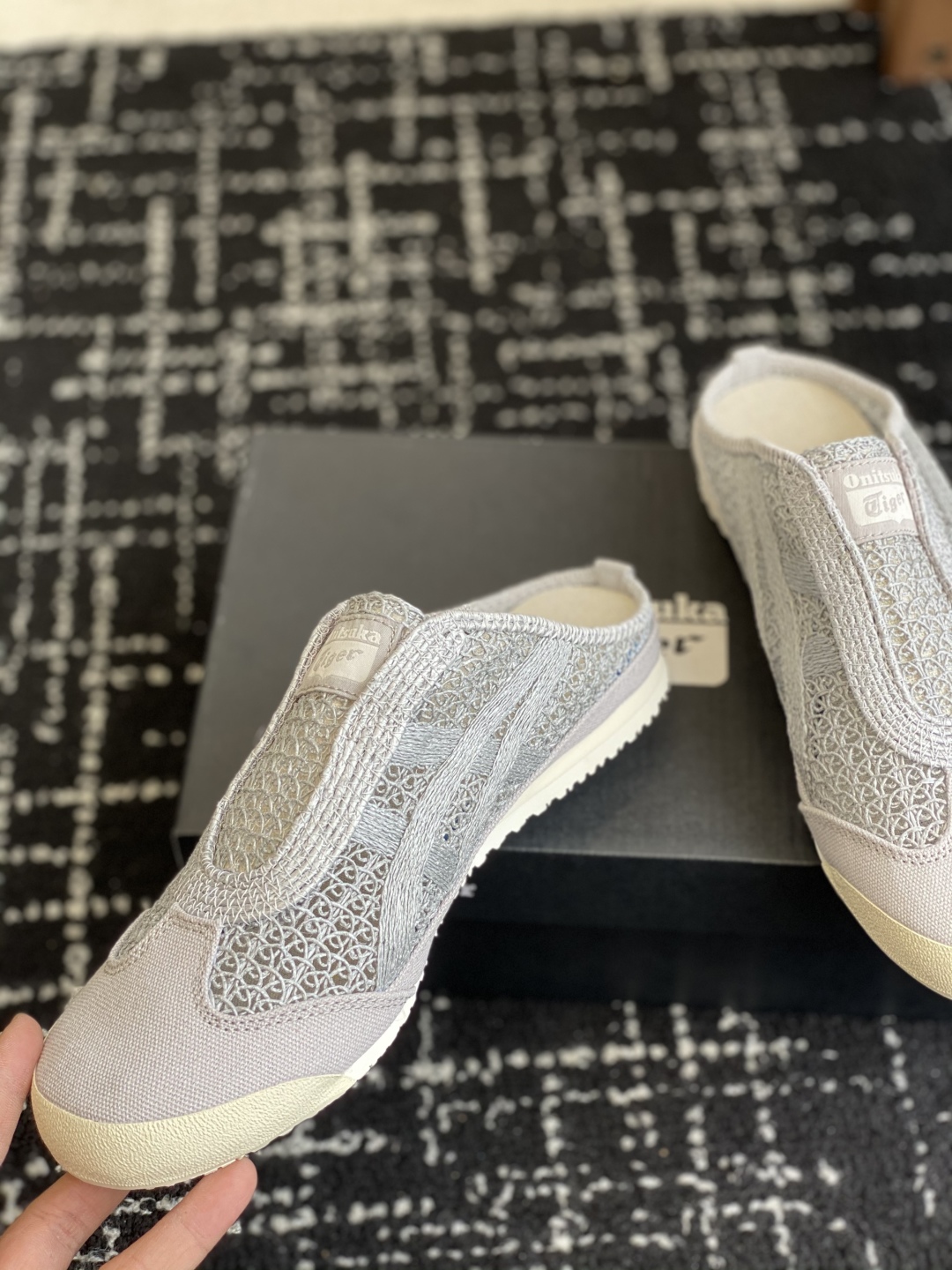代购级
情侣款 Onitsuka Tiger鬼塚虎MEXICO 66 Sabot织物经典耐磨透气 低帮生