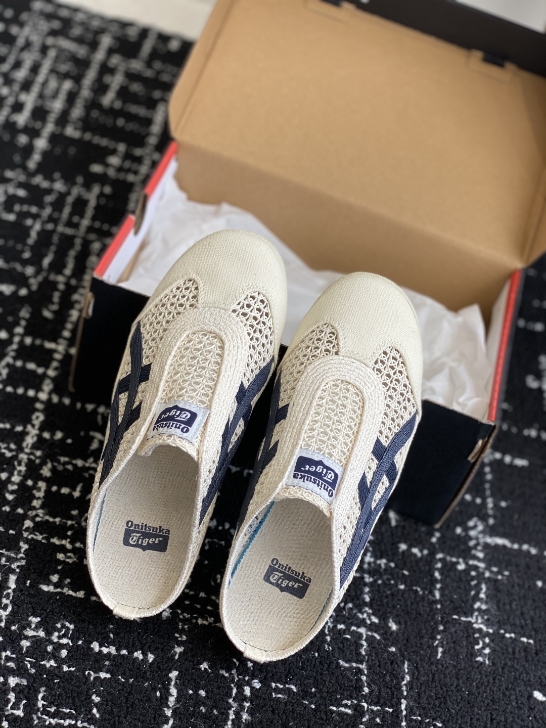 代购级
情侣款 Onitsuka Tiger鬼塚虎MEXICO 66 Sabot织物经典耐磨透气 低帮生