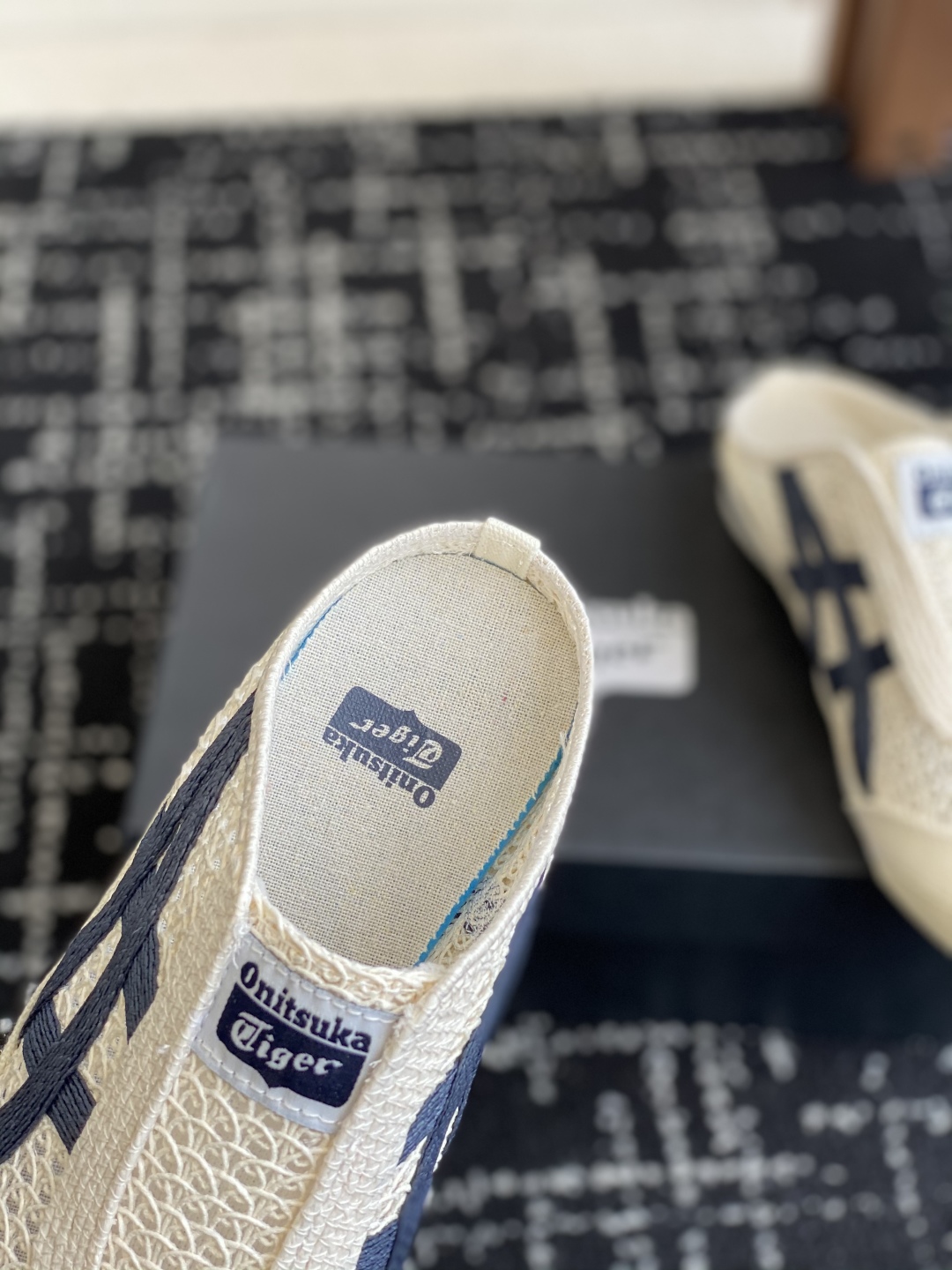 代购级
情侣款 Onitsuka Tiger鬼塚虎MEXICO 66 Sabot织物经典耐磨透气 低帮生