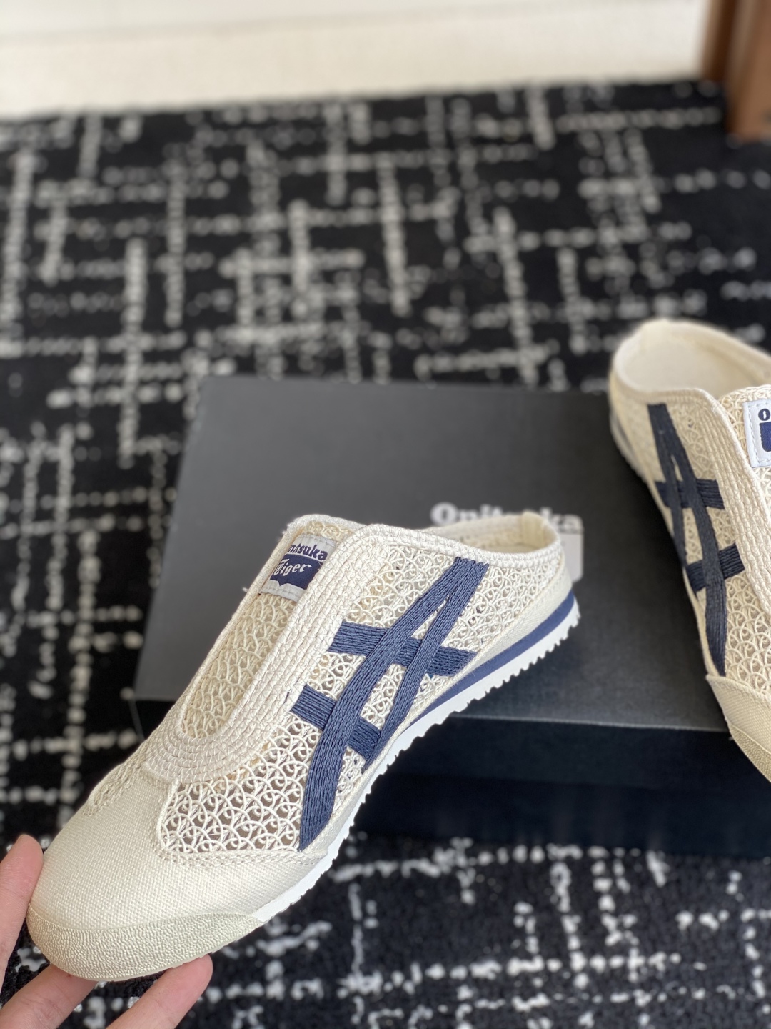 代购级
情侣款 Onitsuka Tiger鬼塚虎MEXICO 66 Sabot织物经典耐磨透气 低帮生