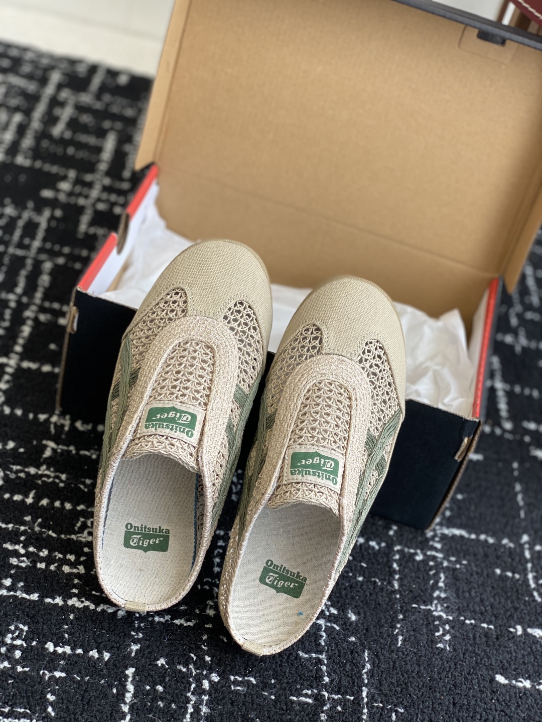 代购级
情侣款 Onitsuka Tiger鬼塚虎MEXICO 66 Sabot织物经典耐磨透气 低帮生