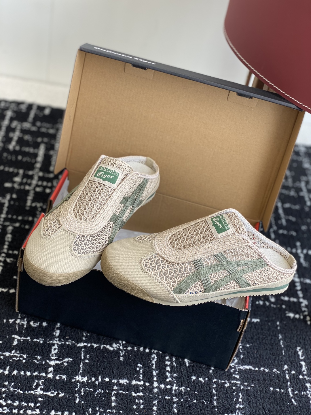 代购级
情侣款 Onitsuka Tiger鬼塚虎MEXICO 66 Sabot织物经典耐磨透气 低帮生
