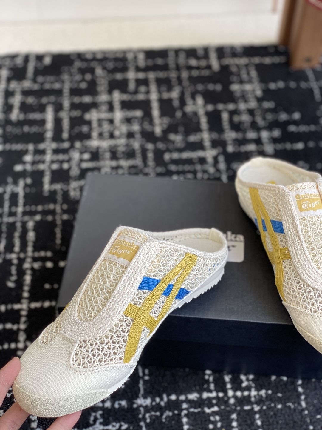 代购级
情侣款 Onitsuka Tiger鬼塚虎MEXICO 66 Sabot织物经典耐磨透气 低帮生