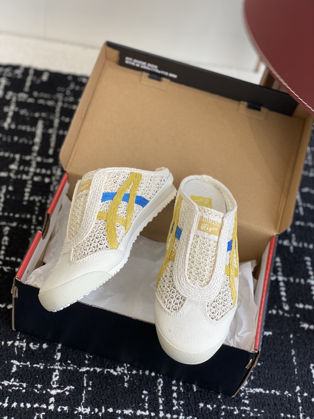 代购级
情侣款 Onitsuka Tiger鬼塚虎MEXICO 66 Sabot织物经典耐磨透气 低帮生