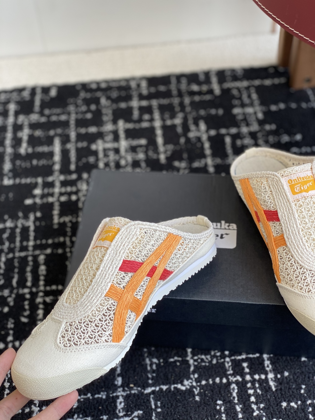 代购级
情侣款 Onitsuka Tiger鬼塚虎MEXICO 66 Sabot织物经典耐磨透气 低帮生