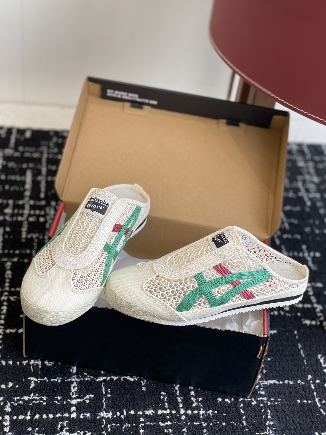 代购级
情侣款 Onitsuka Tiger鬼塚虎MEXICO 66 Sabot织物经典耐磨透气 低帮生