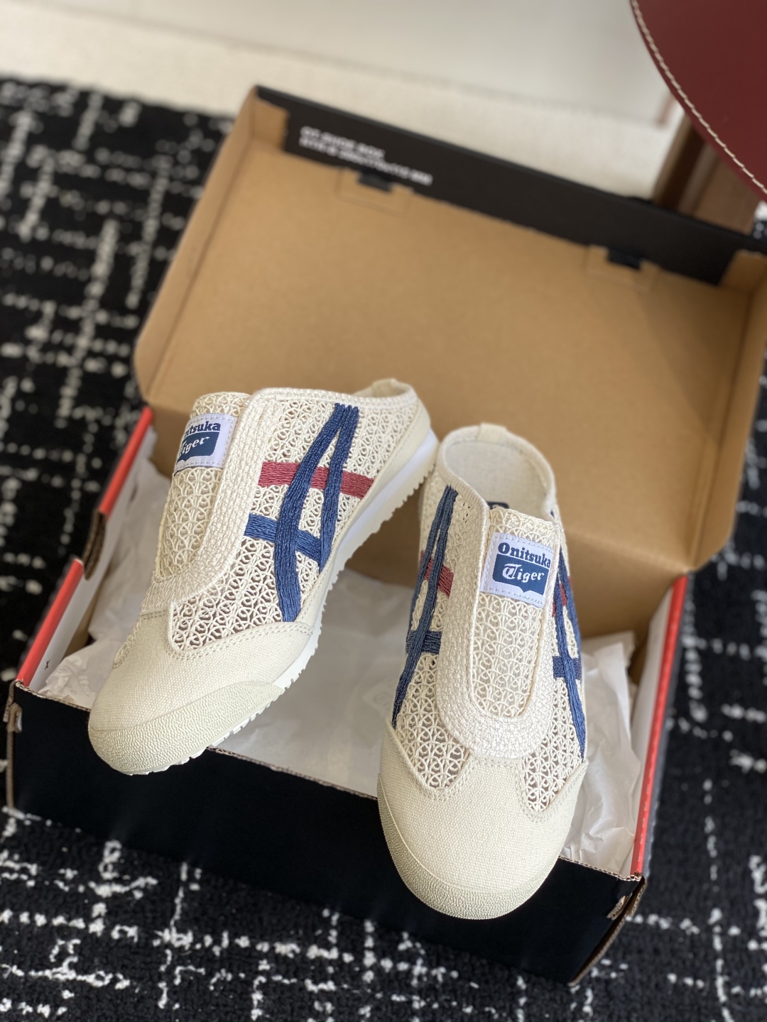代购级
情侣款 Onitsuka Tiger鬼塚虎MEXICO 66 Sabot织物经典耐磨透气 低帮生