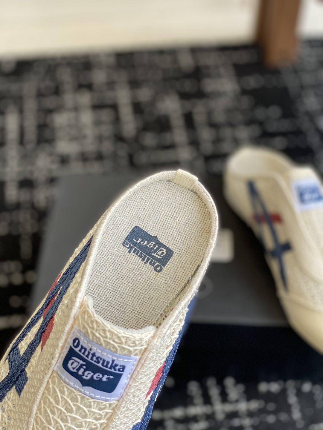 代购级
情侣款 Onitsuka Tiger鬼塚虎MEXICO 66 Sabot织物经典耐磨透气 低帮生