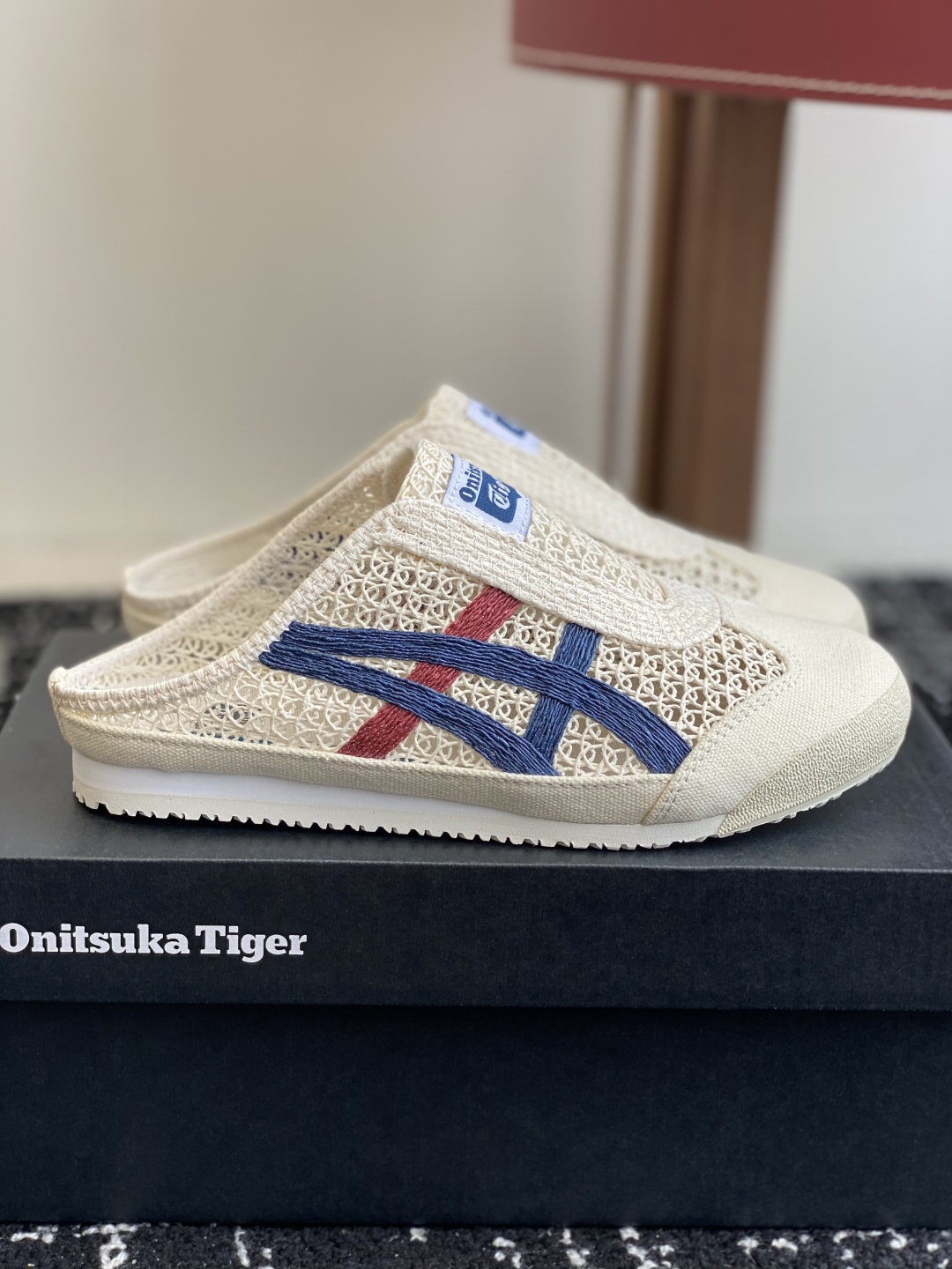 代购级
情侣款 Onitsuka Tiger鬼塚虎MEXICO 66 Sabot织物经典耐磨透气 低帮生