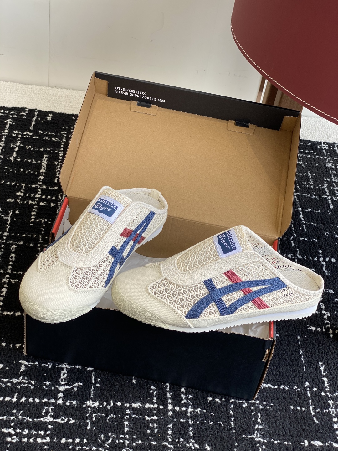 代购级
情侣款 Onitsuka Tiger鬼塚虎MEXICO 66 Sabot织物经典耐磨透气 低帮生