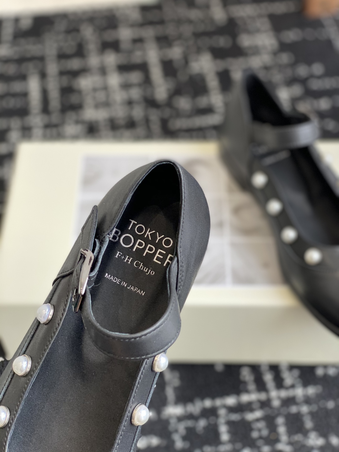 代购级
Tokyo Bopper 小众潮牌 25ss春夏新款珍珠 玛丽珍 小皮鞋

真的的美死了！新款小