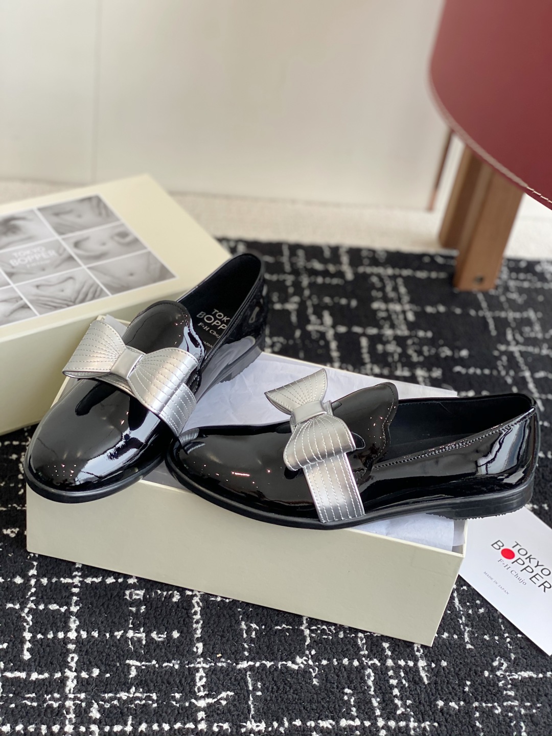 代购级
Tokyo Bopper 小众潮牌 25ss春夏新款珍珠 玛丽珍 小皮鞋

真的的美死了！新款小