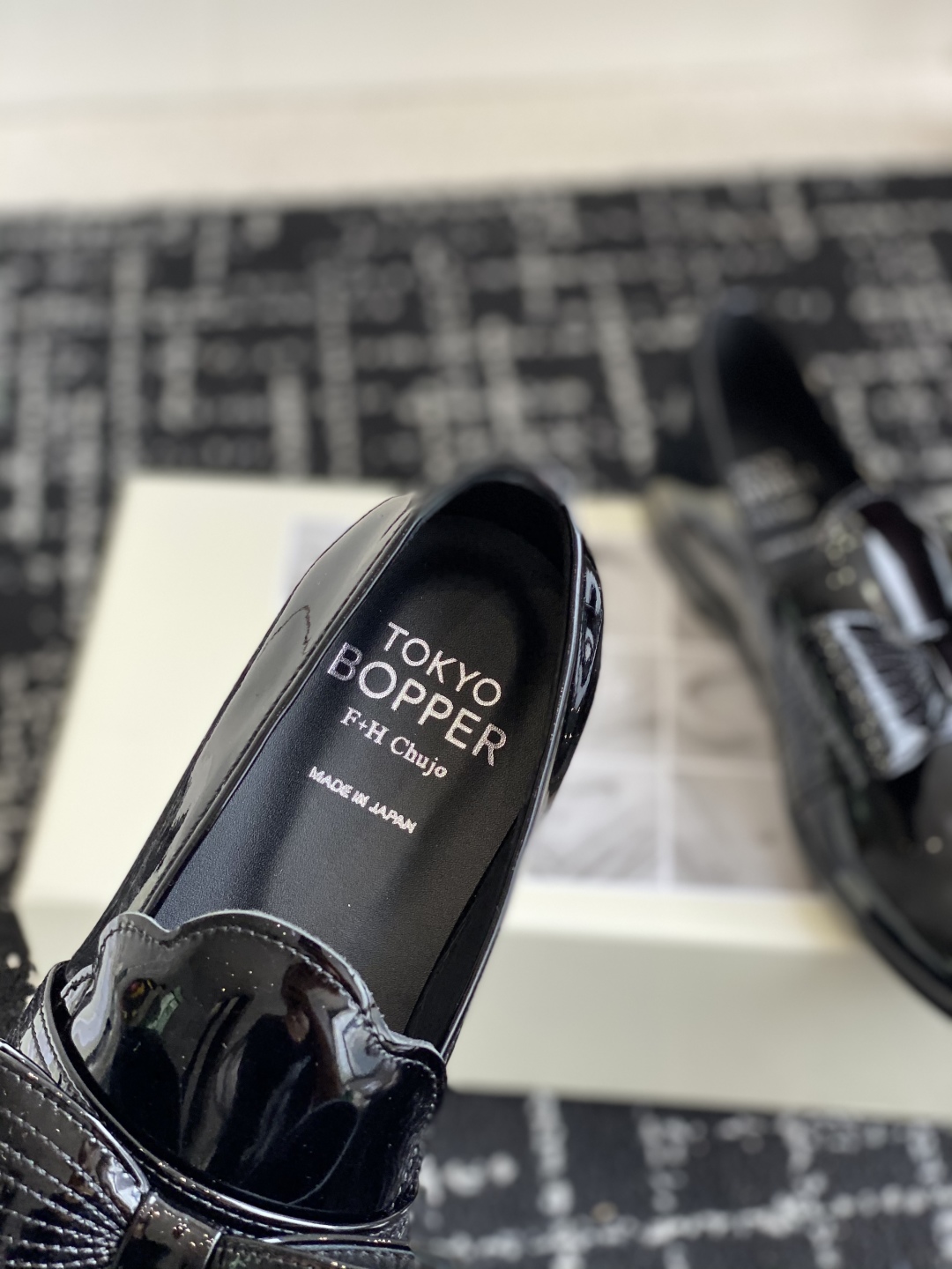 代购级
Tokyo Bopper 小众潮牌 25ss春夏新款珍珠 玛丽珍 小皮鞋

真的的美死了！新款小