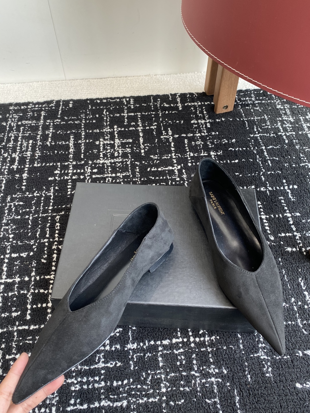 代购级
YSL 25ss 春夏新款 圣罗兰新款尖头平底 单鞋

Saint Laurent | YSL姐