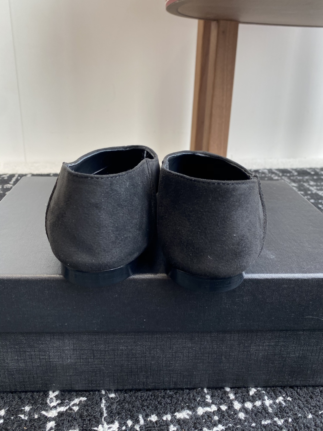 代购级
YSL 25ss 春夏新款 圣罗兰新款尖头平底 单鞋

Saint Laurent | YSL姐