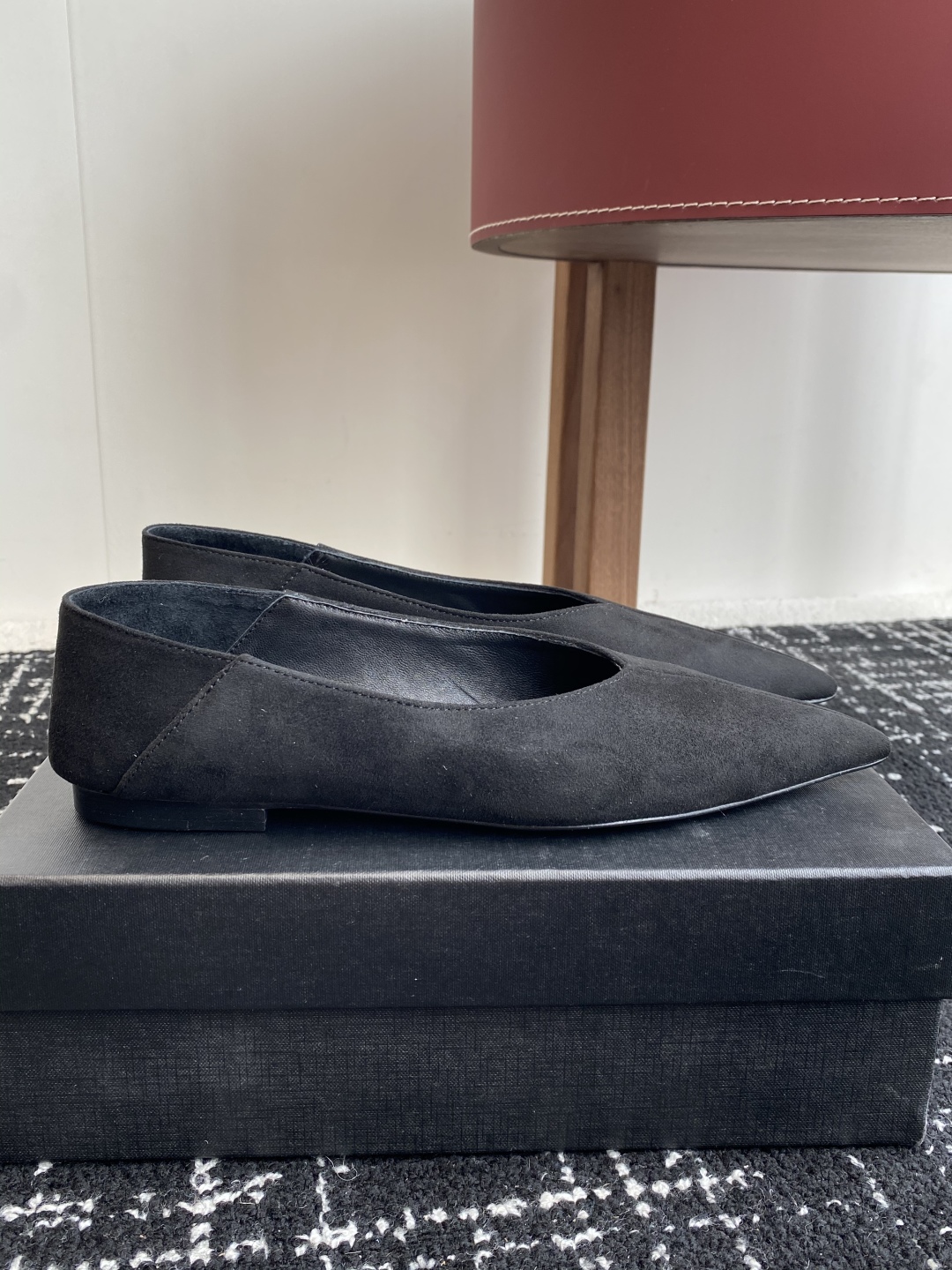 代购级
YSL 25ss 春夏新款 圣罗兰新款尖头平底 单鞋

Saint Laurent | YSL姐