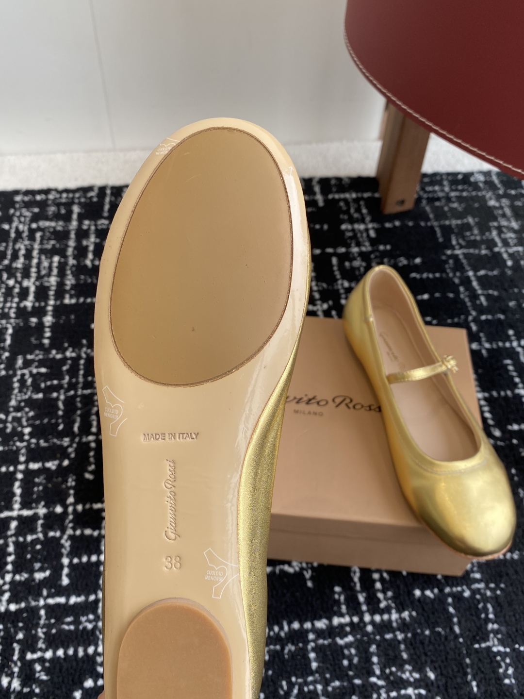 代购级
Gianvito Rossi 25ss 春夏新款 芭蕾舞 单鞋 

原版购入1比1打造 套楦工艺