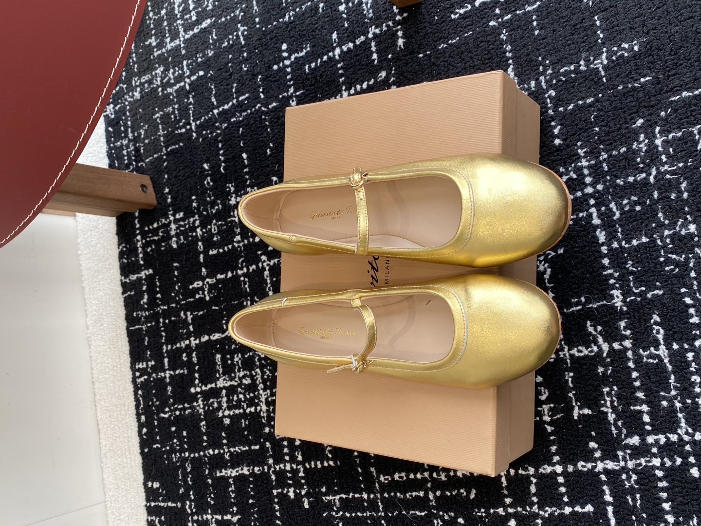 代购级
Gianvito Rossi 25ss 春夏新款 芭蕾舞 单鞋 

原版购入1比1打造 套楦工艺