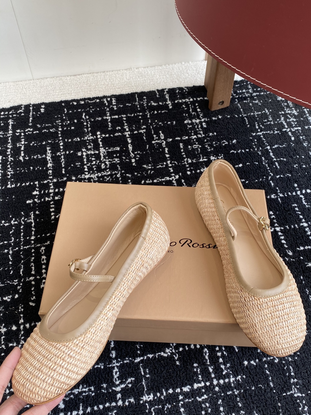 代购级
Gianvito Rossi 25ss 春夏新款 芭蕾舞 单鞋 

原版购入1比1打造 套楦工艺