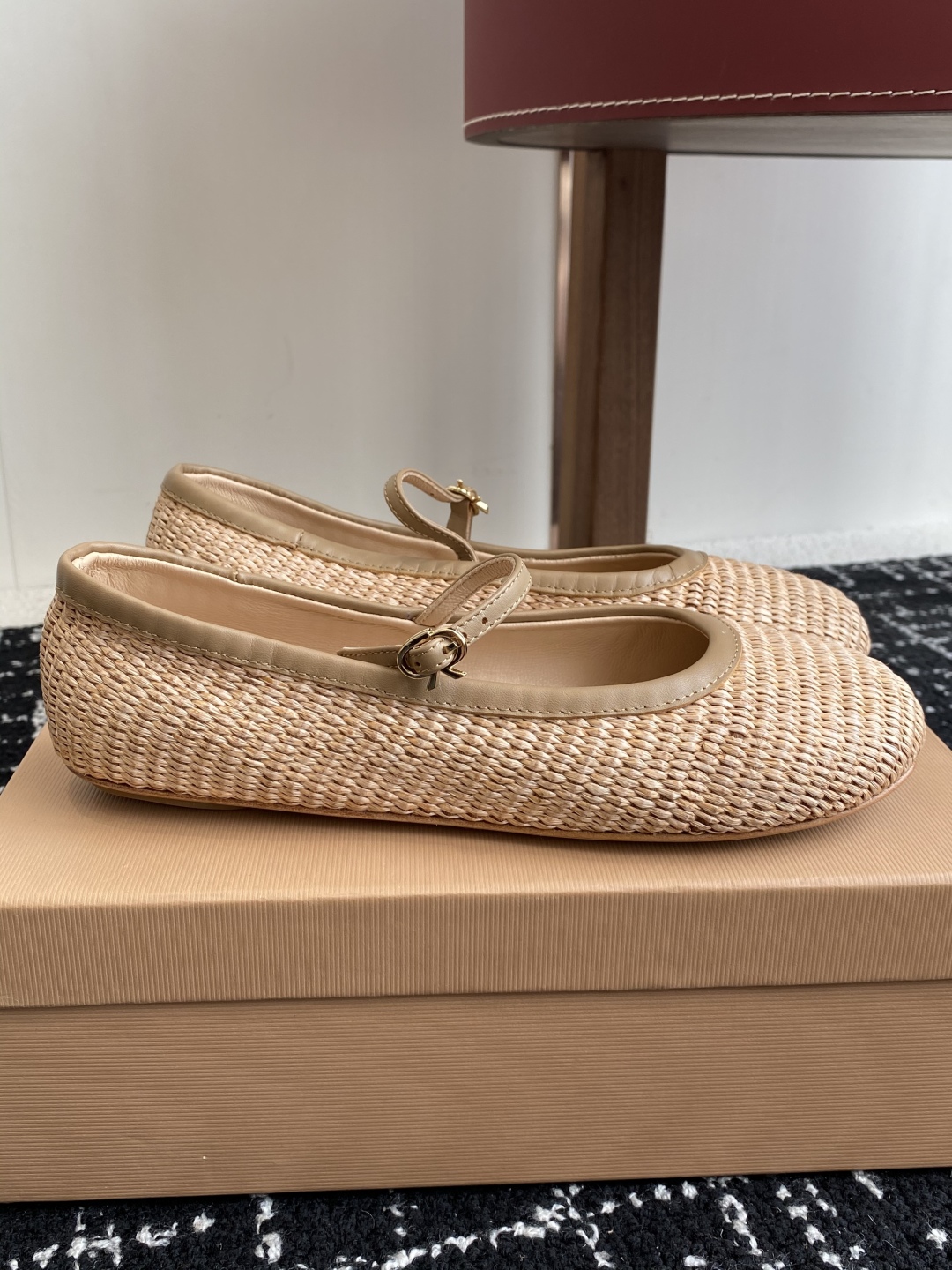 代购级
Gianvito Rossi 25ss 春夏新款 芭蕾舞 单鞋 

原版购入1比1打造 套楦工艺