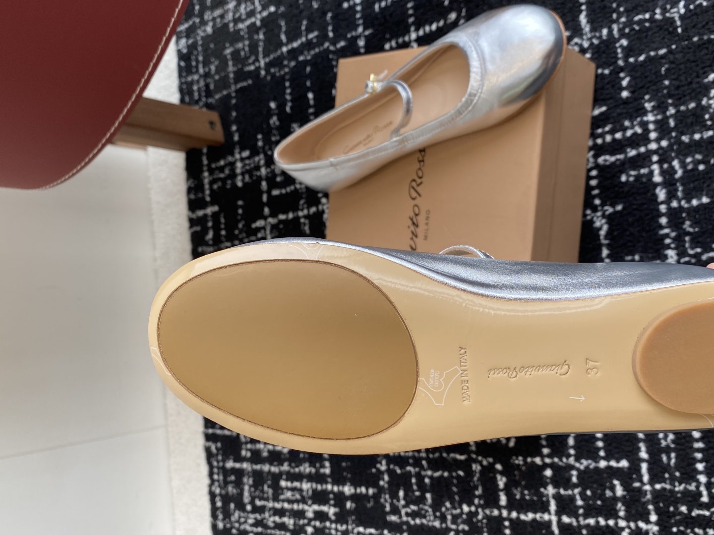 代购级
Gianvito Rossi 25ss 春夏新款 芭蕾舞 单鞋 

原版购入1比1打造 套楦工艺