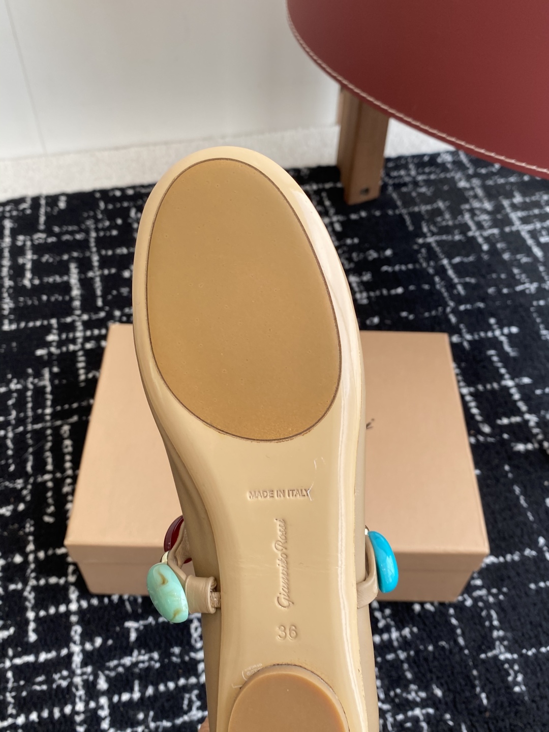 代购级
Gianvito Rossi 25ss 春夏新款 芭蕾舞 单鞋 

原版购入1比1打造 套楦工艺