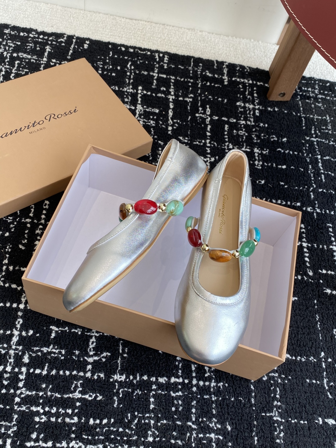 代购级
Gianvito Rossi 25ss 春夏新款 芭蕾舞 单鞋 

原版购入1比1打造 套楦工艺