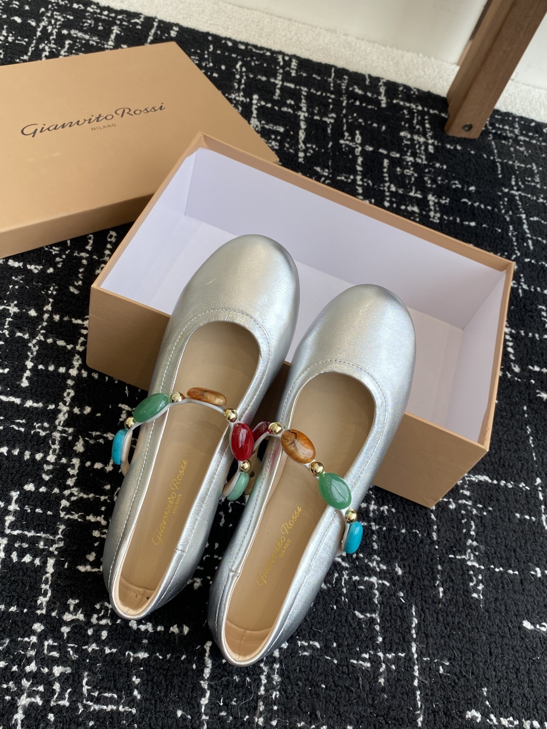 代购级
Gianvito Rossi 25ss 春夏新款 芭蕾舞 单鞋 

原版购入1比1打造 套楦工艺