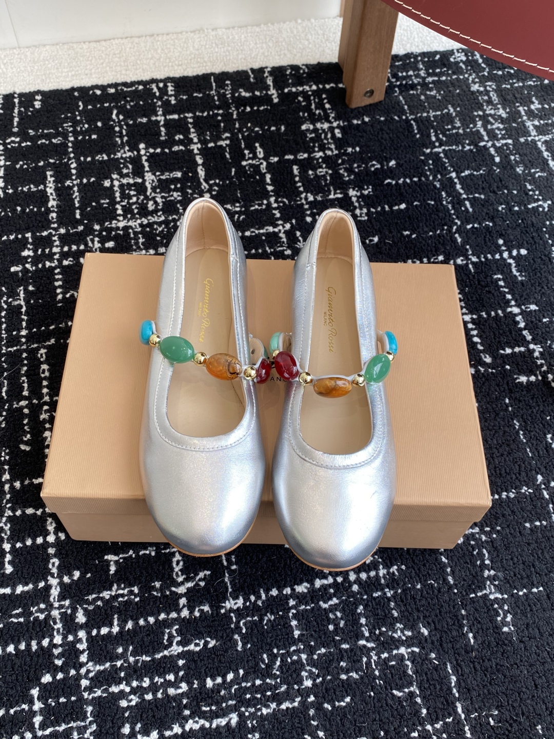 代购级
Gianvito Rossi 25ss 春夏新款 芭蕾舞 单鞋 

原版购入1比1打造 套楦工艺