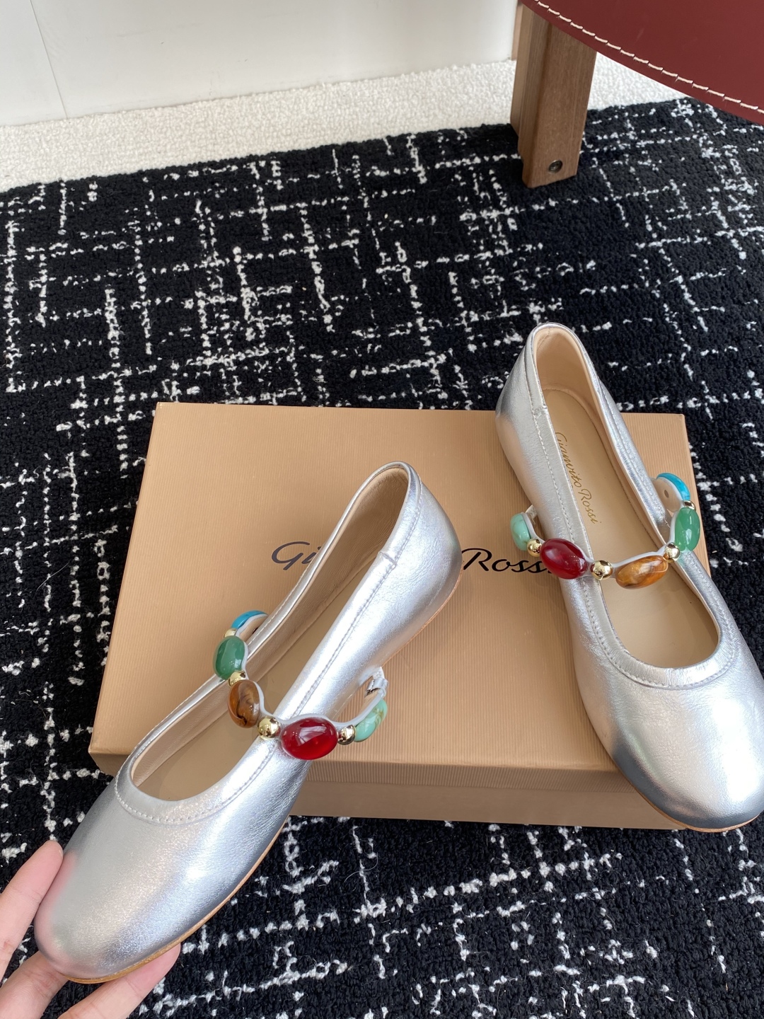 代购级
Gianvito Rossi 25ss 春夏新款 芭蕾舞 单鞋 

原版购入1比1打造 套楦工艺