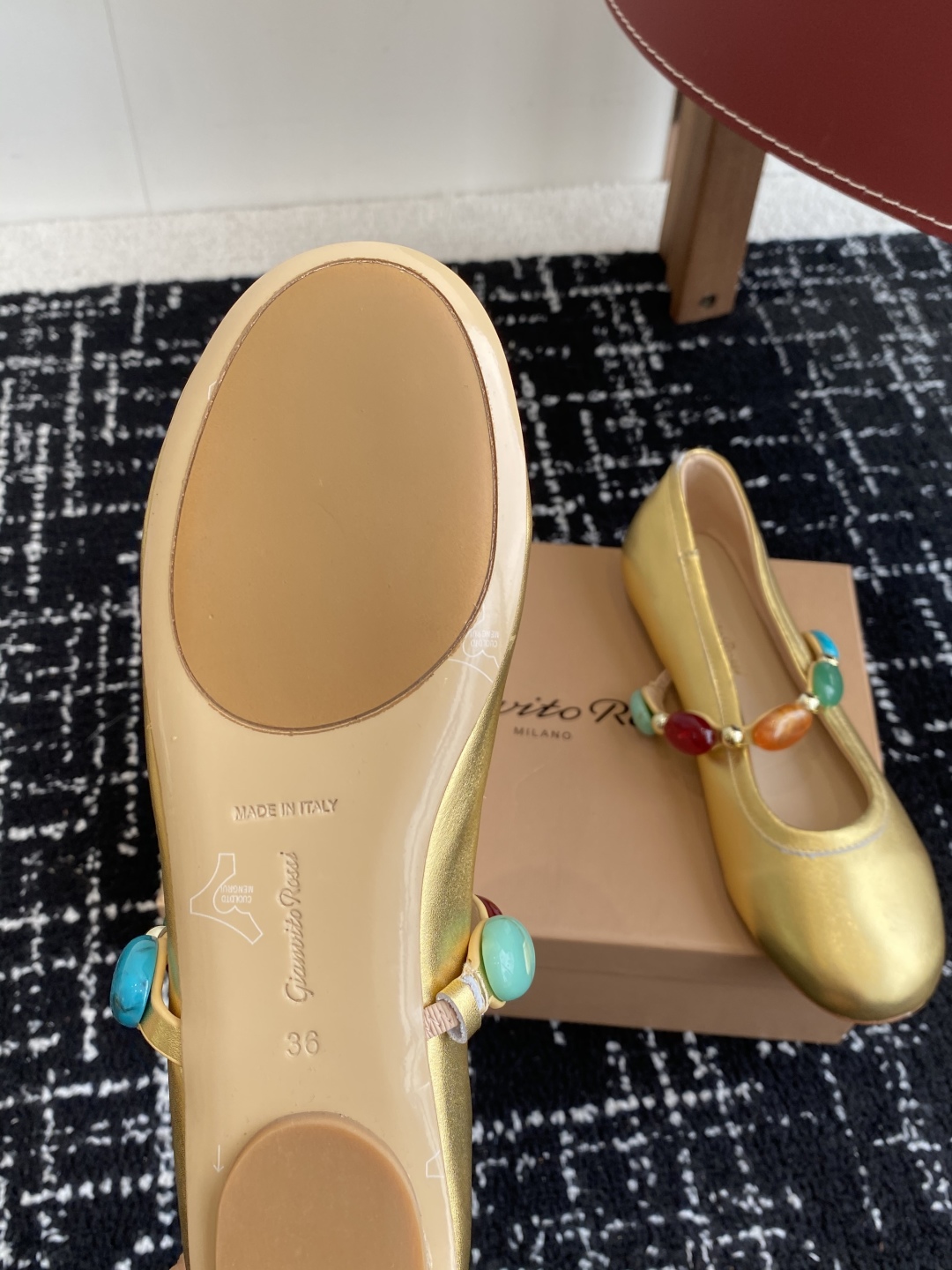 代购级
Gianvito Rossi 25ss 春夏新款 芭蕾舞 单鞋 

原版购入1比1打造 套楦工艺