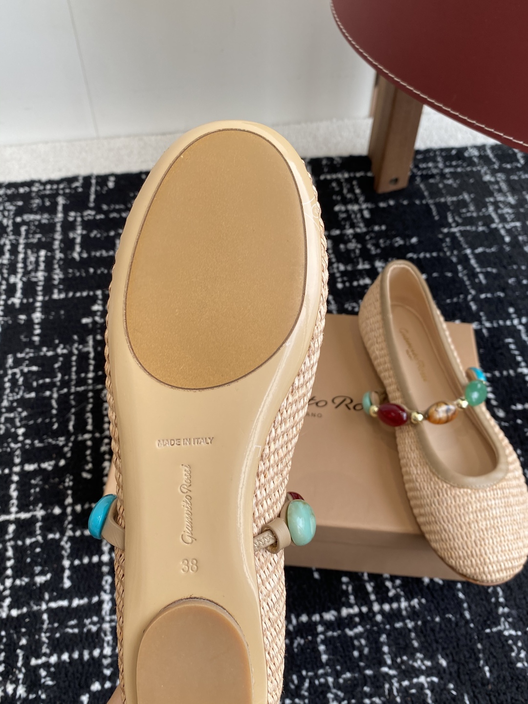 代购级
Gianvito Rossi 25ss 春夏新款 芭蕾舞 单鞋 

原版购入1比1打造 套楦工艺
