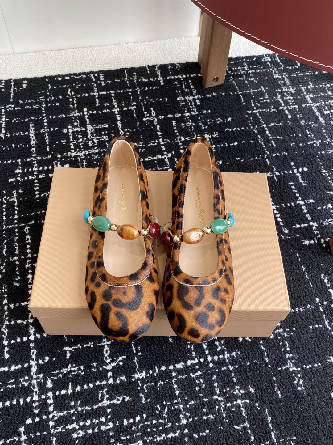 代购级
Gianvito Rossi 25ss 春夏新款 芭蕾舞 单鞋 

原版购入1比1打造 套楦工艺