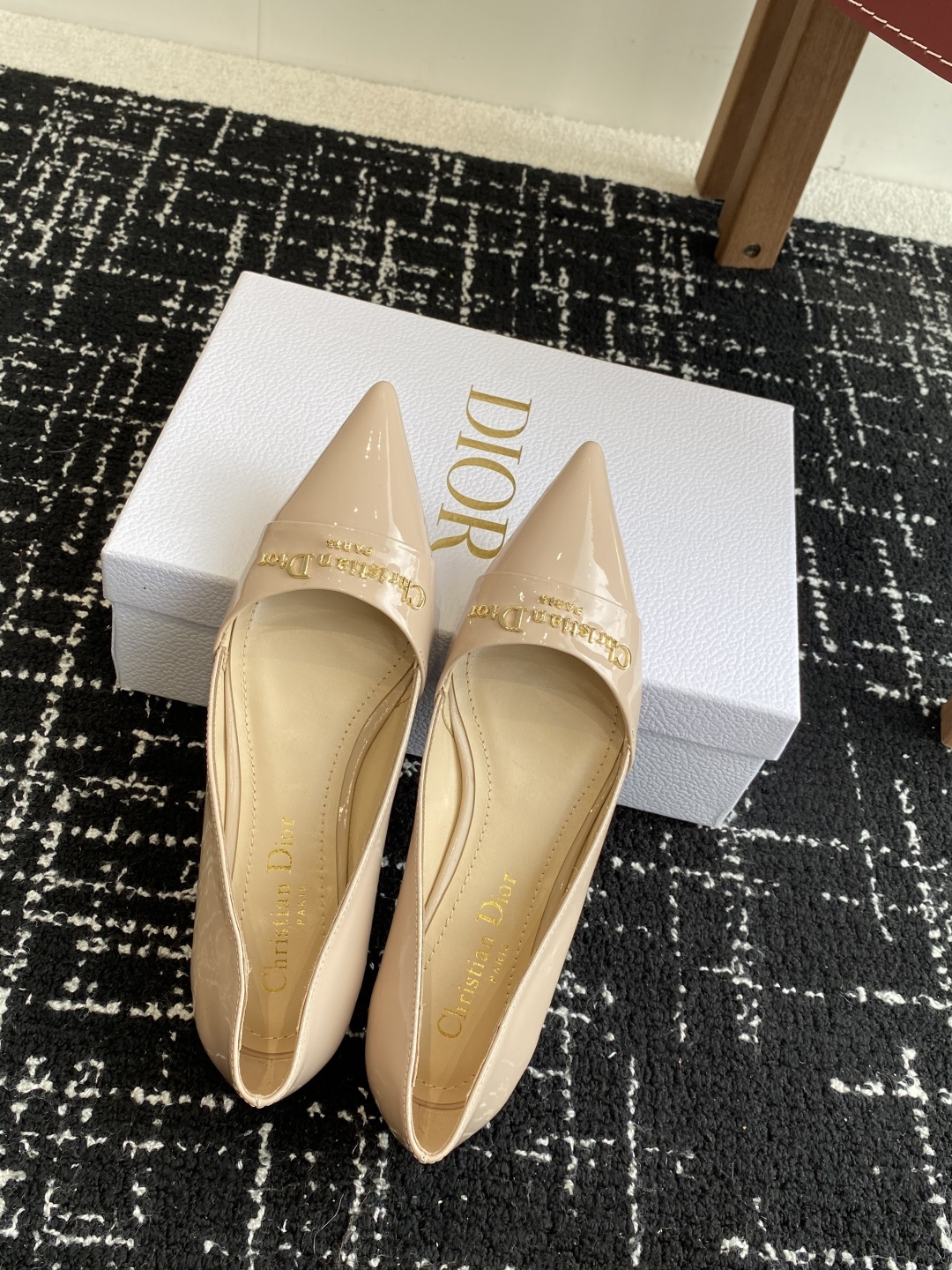 代购级
Dior 25ss 春夏新款 迪奥 Dior Boy 尖头高跟鞋 单鞋 后空凉鞋
这款 My