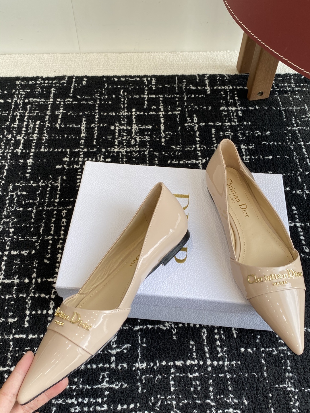 代购级
Dior 25ss 春夏新款 迪奥 Dior Boy 尖头高跟鞋 单鞋 后空凉鞋
这款 My