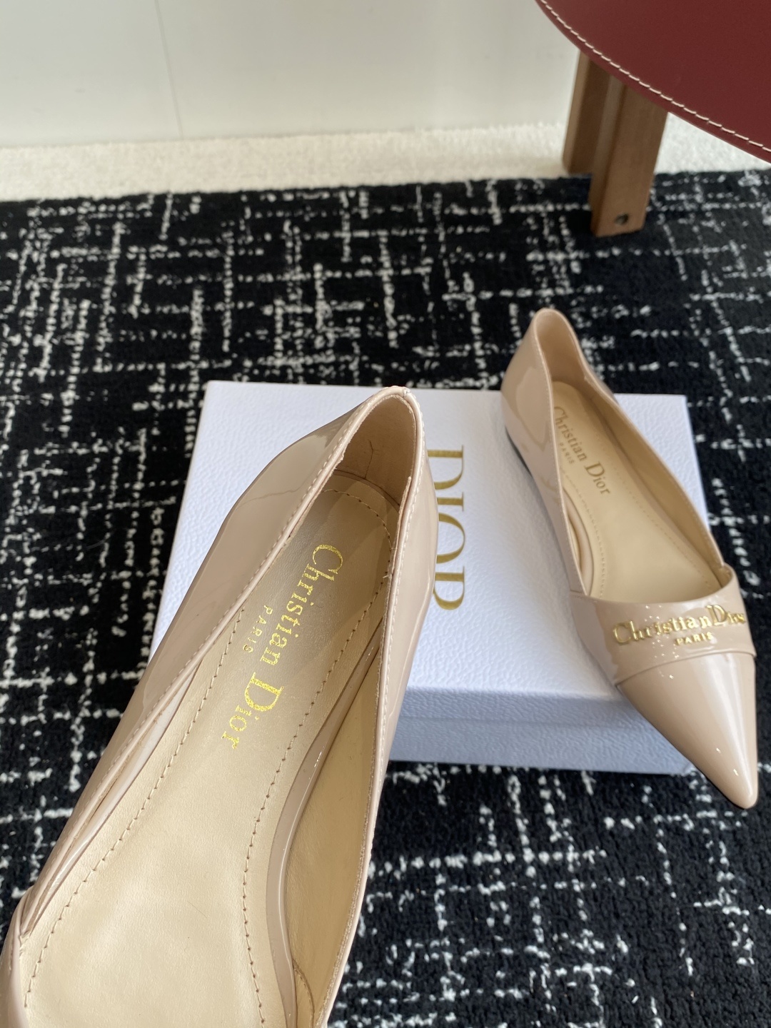 代购级
Dior 25ss 春夏新款 迪奥 Dior Boy 尖头高跟鞋 单鞋 后空凉鞋
这款 My