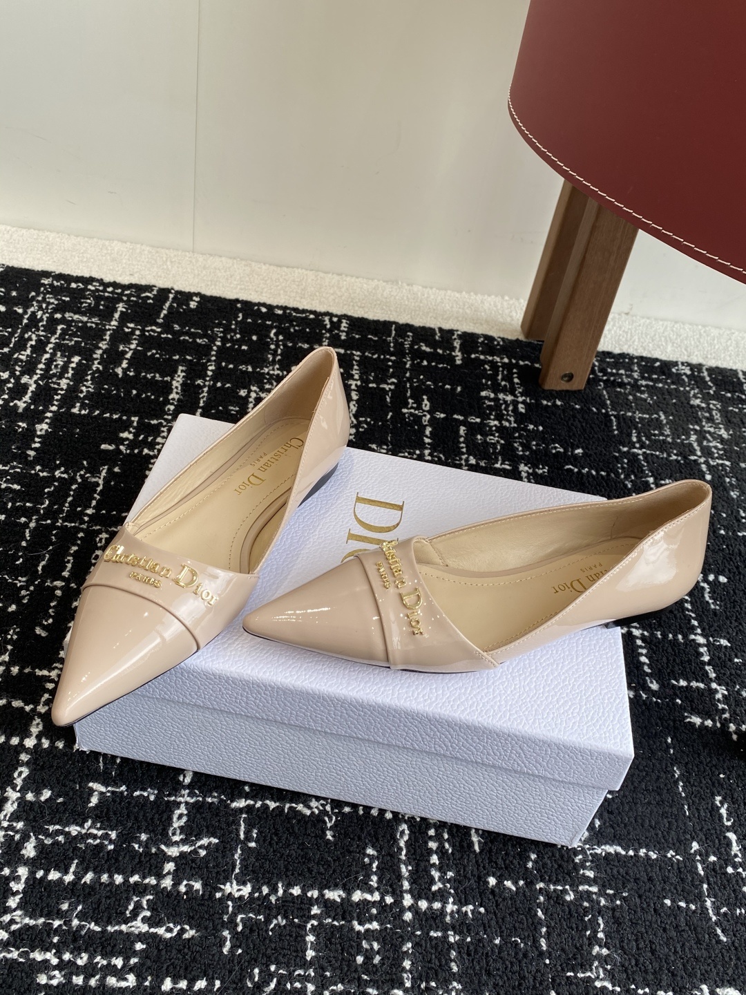 代购级
Dior 25ss 春夏新款 迪奥 Dior Boy 尖头高跟鞋 单鞋 后空凉鞋
这款 My
