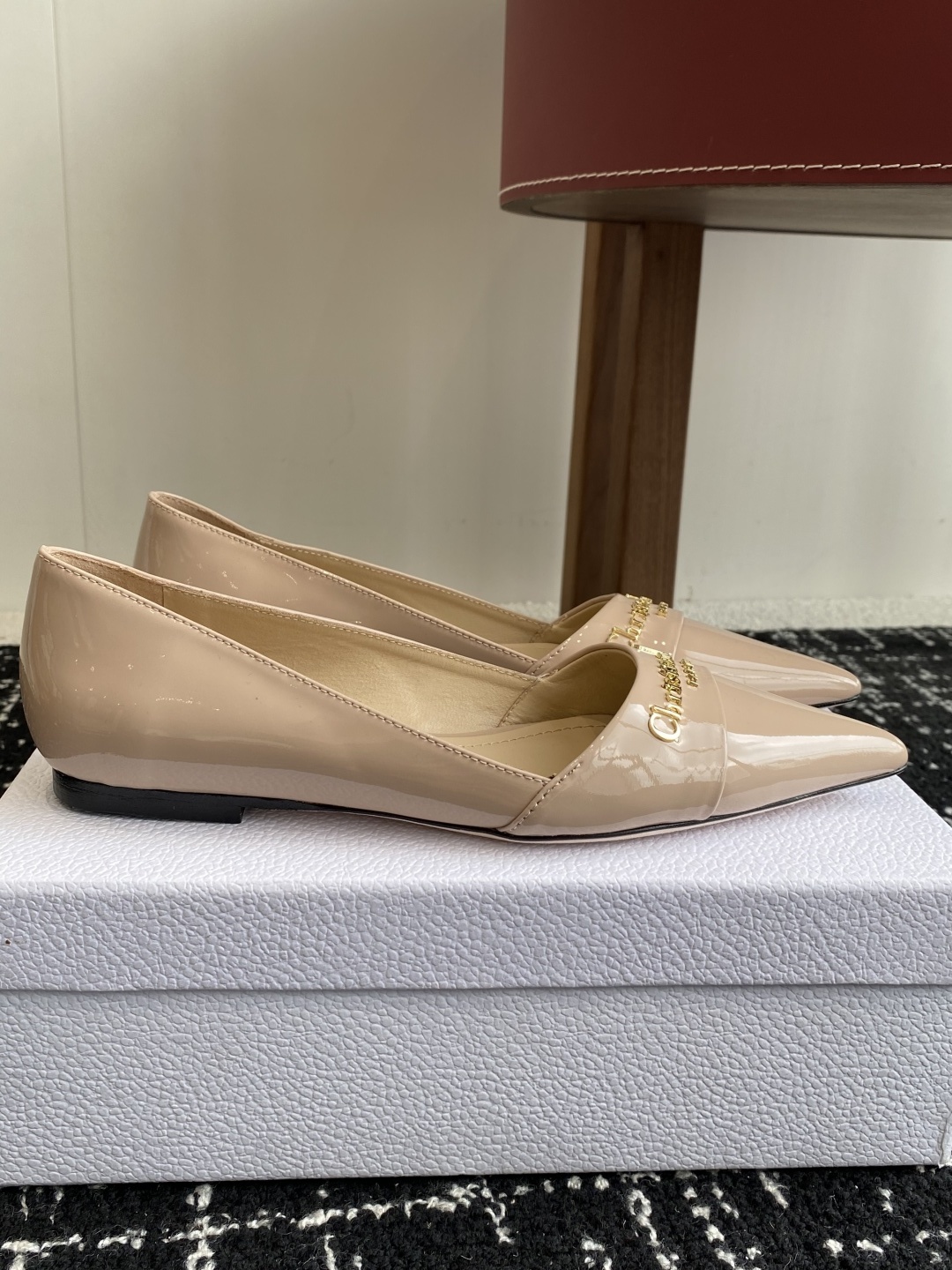 代购级
Dior 25ss 春夏新款 迪奥 Dior Boy 尖头高跟鞋 单鞋 后空凉鞋
这款 My