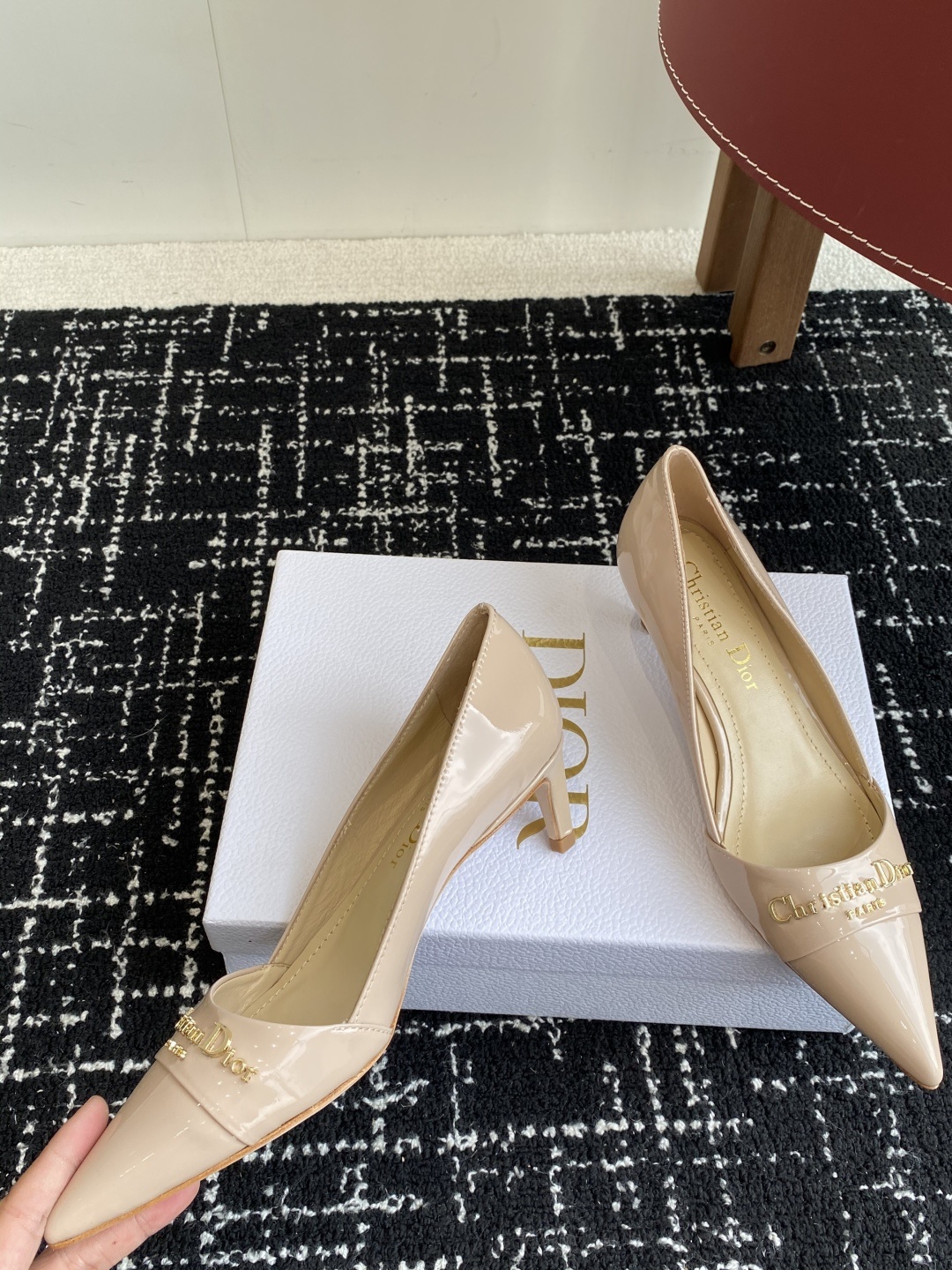 代购级
Dior 25ss 春夏新款 迪奥 Dior Boy 尖头高跟鞋 单鞋 后空凉鞋
这款 My