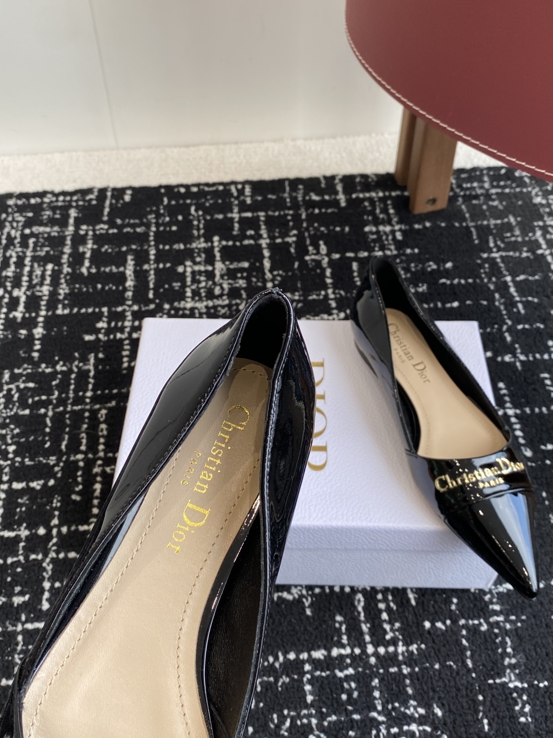 代购级
Dior 25ss 春夏新款 迪奥 Dior Boy 尖头高跟鞋 单鞋 后空凉鞋
这款 My