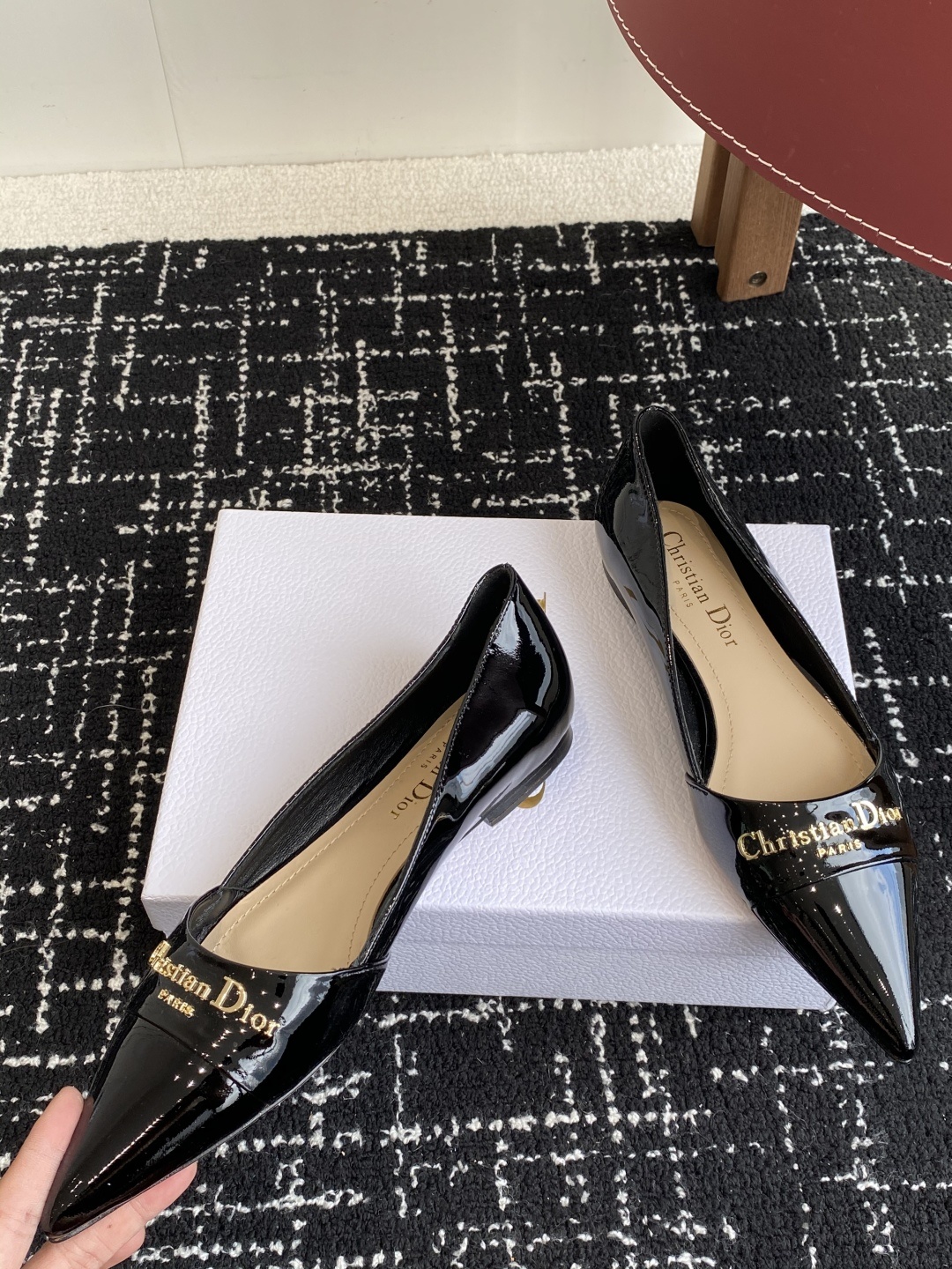 代购级
Dior 25ss 春夏新款 迪奥 Dior Boy 尖头高跟鞋 单鞋 后空凉鞋
这款 My