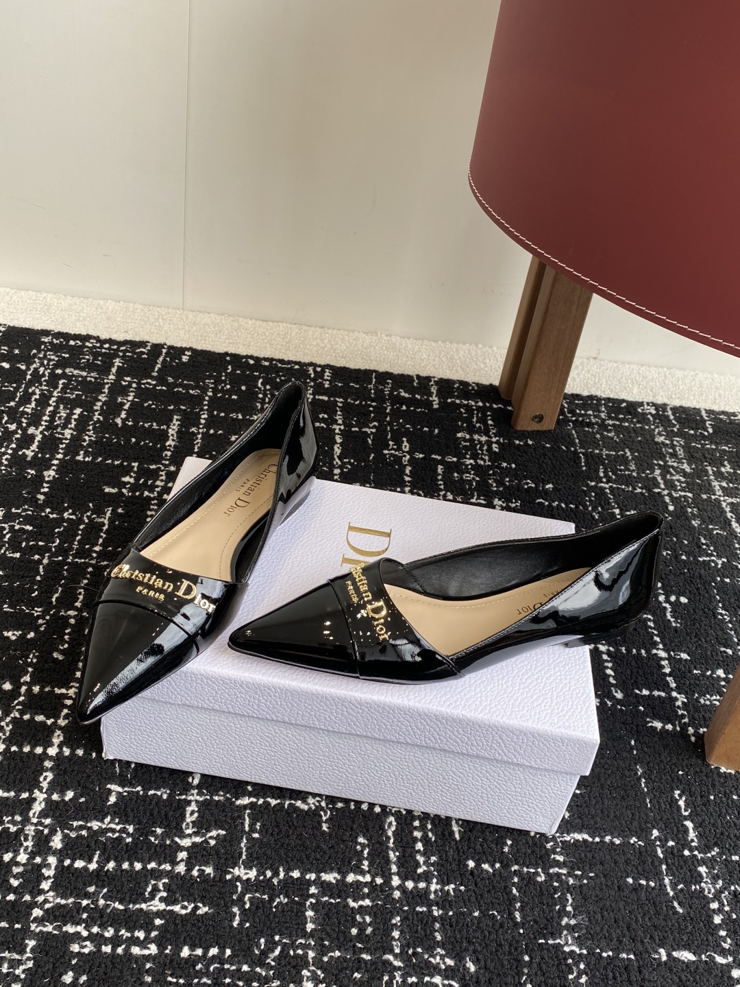 代购级
Dior 25ss 春夏新款 迪奥 Dior Boy 尖头高跟鞋 单鞋 后空凉鞋
这款 My