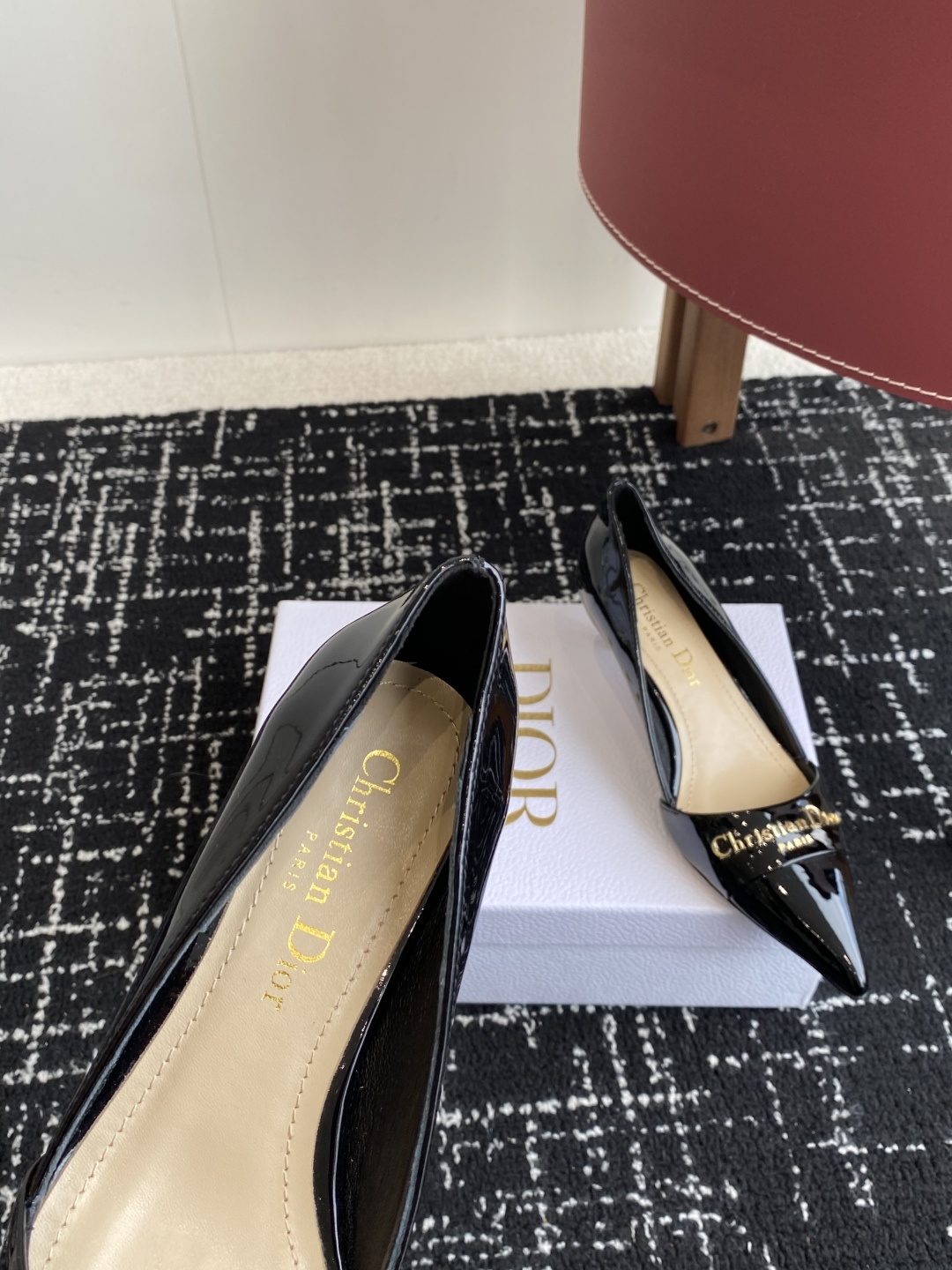 代购级
Dior 25ss 春夏新款 迪奥 Dior Boy 尖头高跟鞋 单鞋 后空凉鞋
这款 My