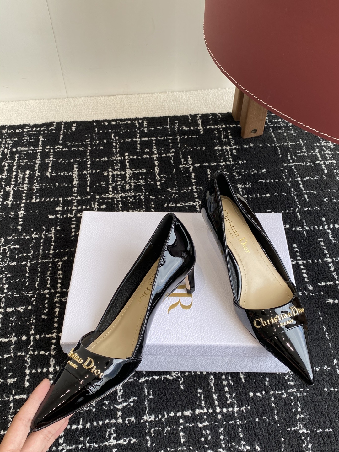 代购级
Dior 25ss 春夏新款 迪奥 Dior Boy 尖头高跟鞋 单鞋 后空凉鞋
这款 My