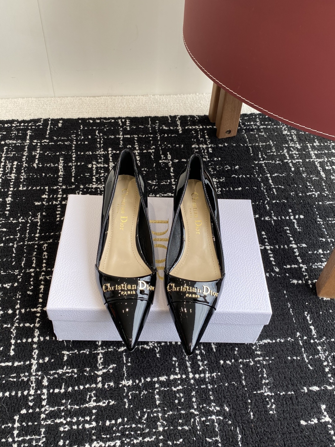 代购级
Dior 25ss 春夏新款 迪奥 Dior Boy 尖头高跟鞋 单鞋 后空凉鞋
这款 My