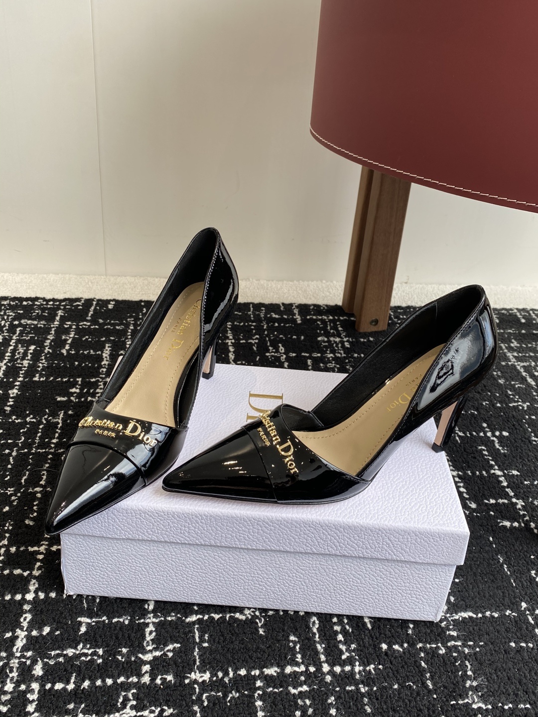 代购级
Dior 25ss 春夏新款 迪奥 Dior Boy 尖头高跟鞋 单鞋 后空凉鞋
这款 My